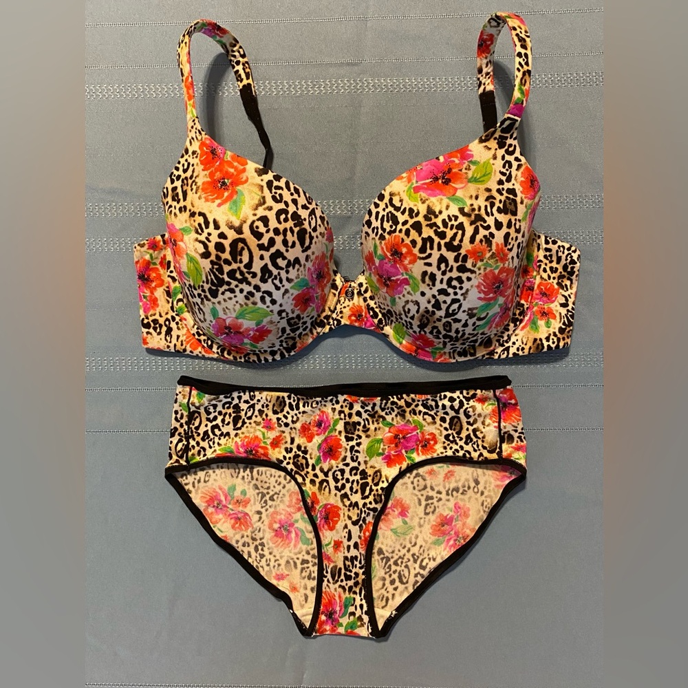 Victoria’s Secret Bra & Panty Set
